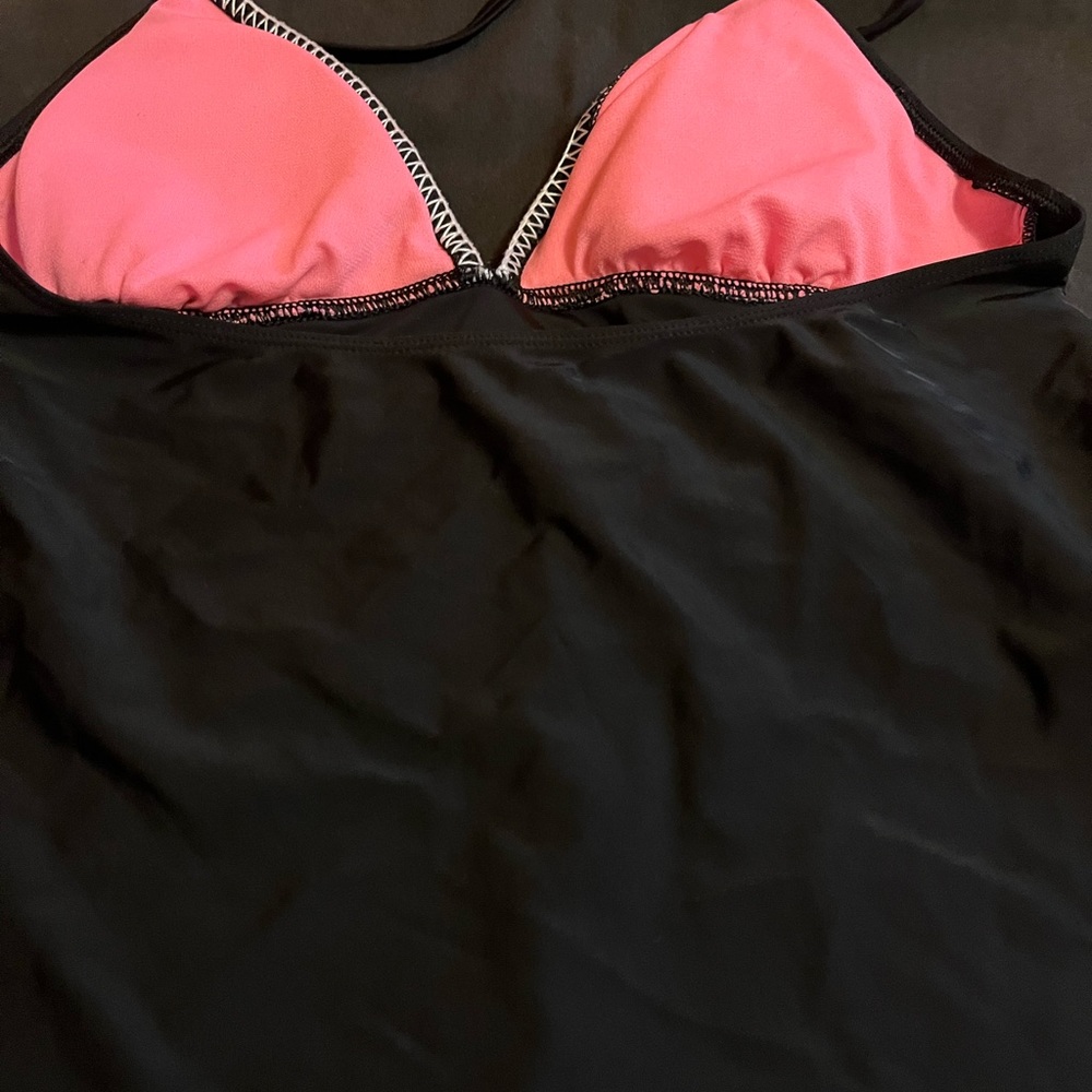 Bikini - Picture 3 of 3